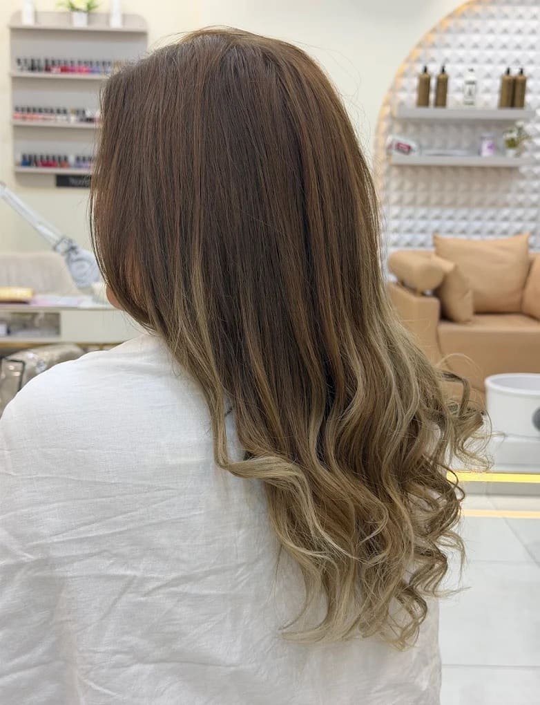 AL HAYY WOMENS SALON