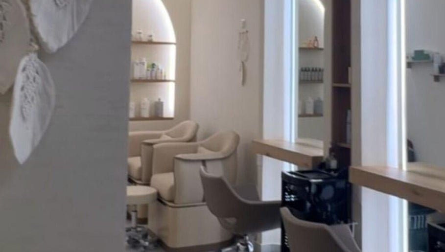 Blush and Bloom Beauty Salon, Waxing in Doha – photo 2
