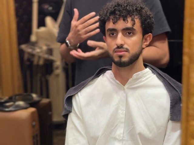 Looks Men’s Salon – Men's grooming, Doha
