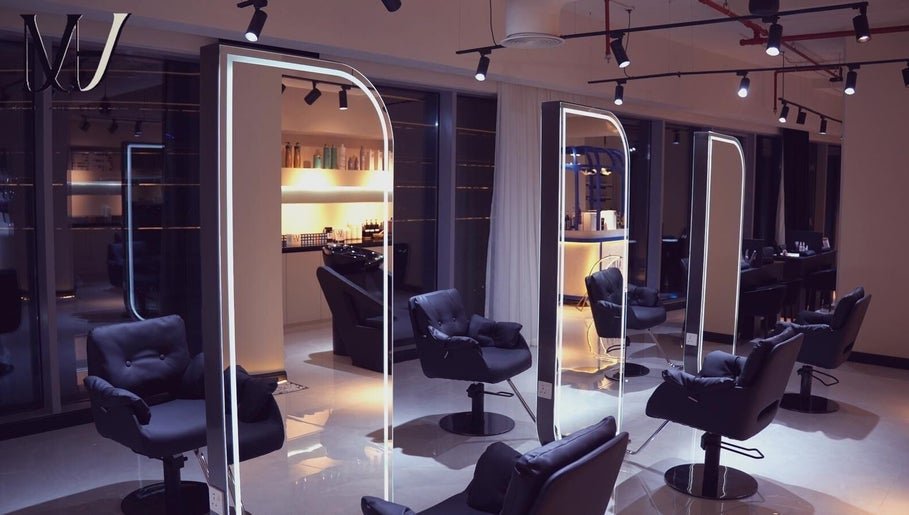 M hair and beauty, Hair in Lusail – photo 5