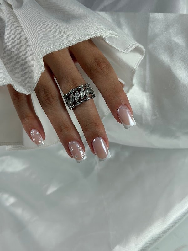 Ombré Beauty Bar