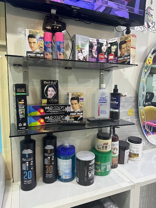 Saloon orontes – Barber, Al Wakrah