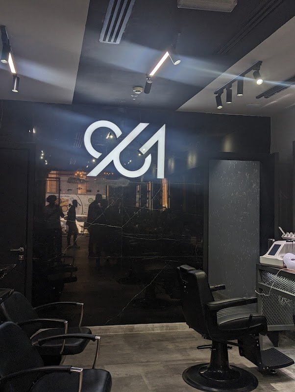 961 Salon