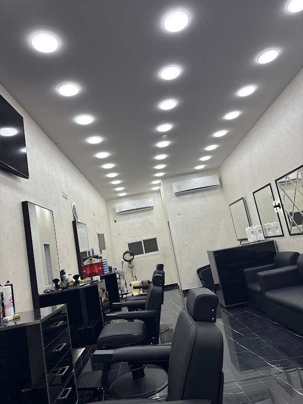 M One Barbershop – Barber, Doha