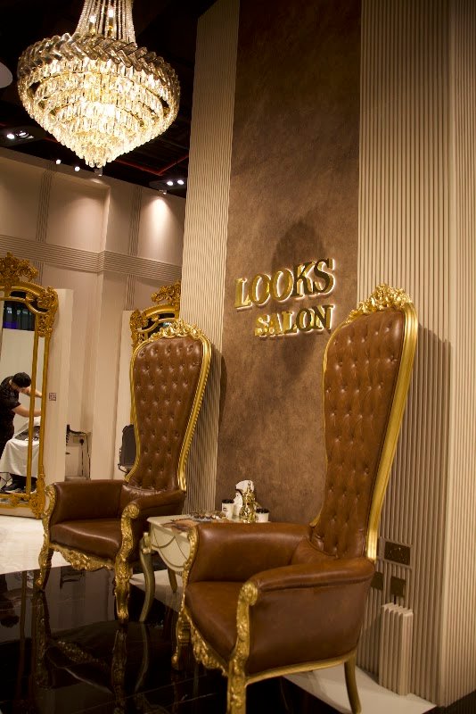 Looks Men’s Salon – Gewan Island – Barber, Doha