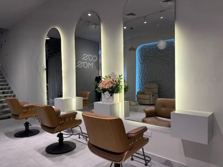 Cosmos Beauty Salon – Brows & Lashes, Lusail