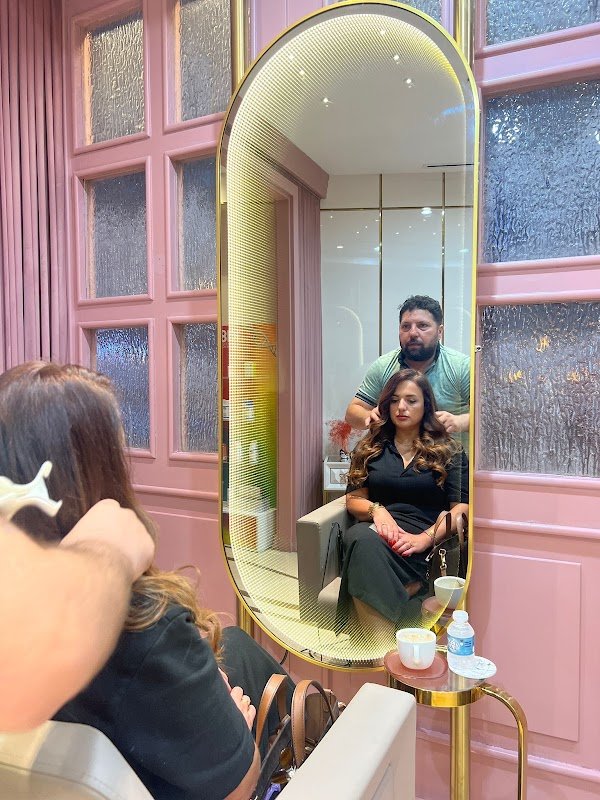 Chi Chi Nail Beauty Salon – Barber, Doha