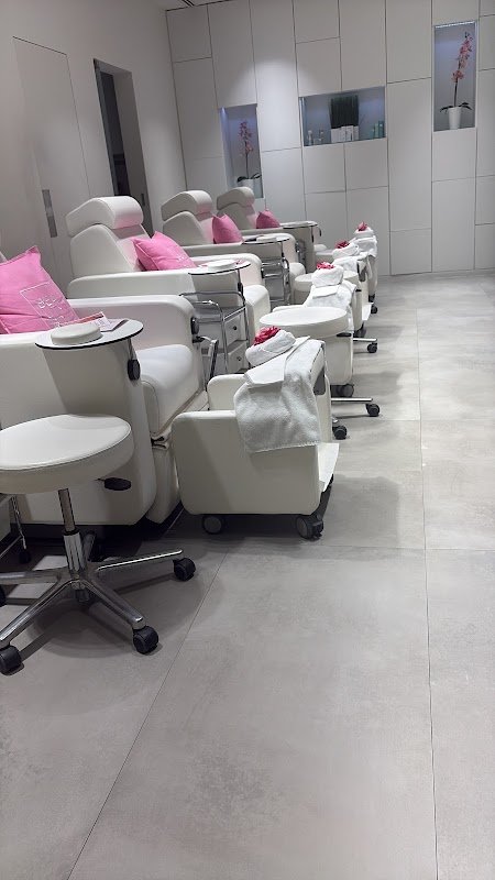 Beauty Box Salon