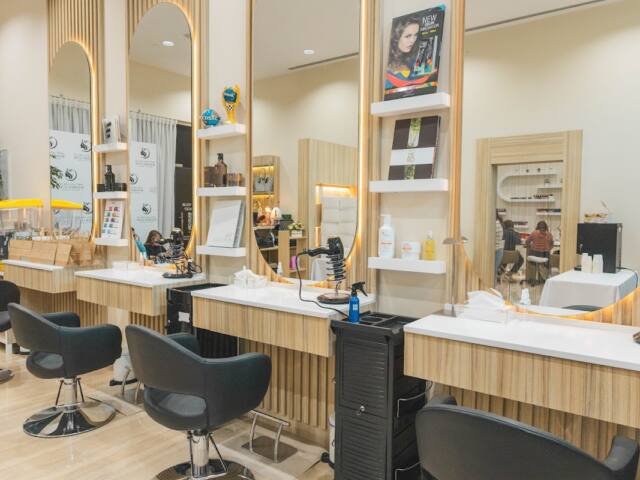 Wander Luxe Beauty Salon – Hair, Doha