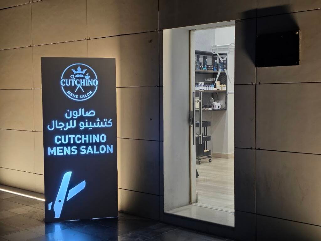 Cutchino mens Salon