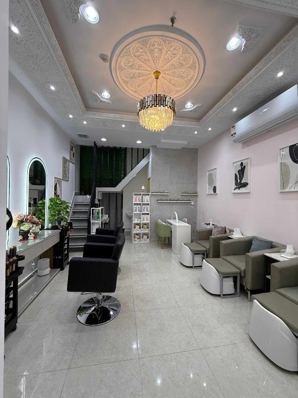 Golden Glam Salon