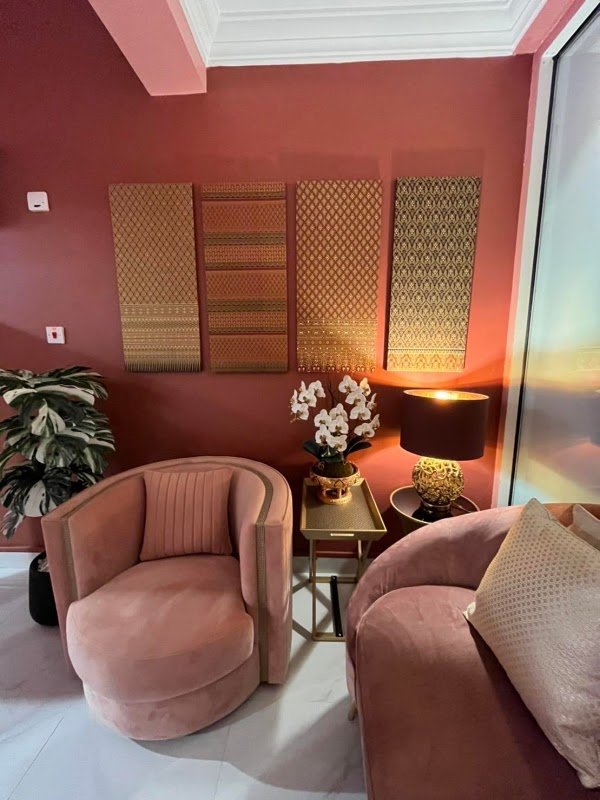 Royal Thai Lady Spa Massage Bin Mahmoud