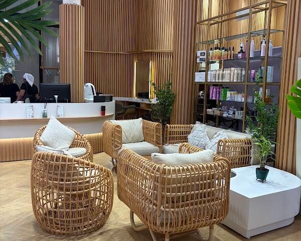 7th Avenue Beauty Lounge The Pearl – Porto Arabia – Hair, Doha