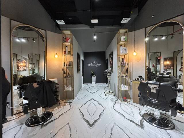 BLACK BARBER SALOON – Hair, Lusail