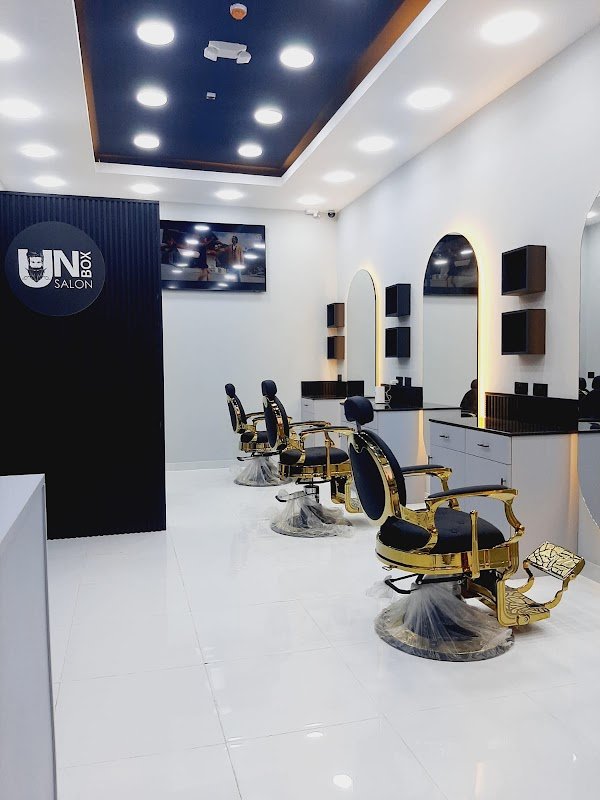 UNBOX SALON