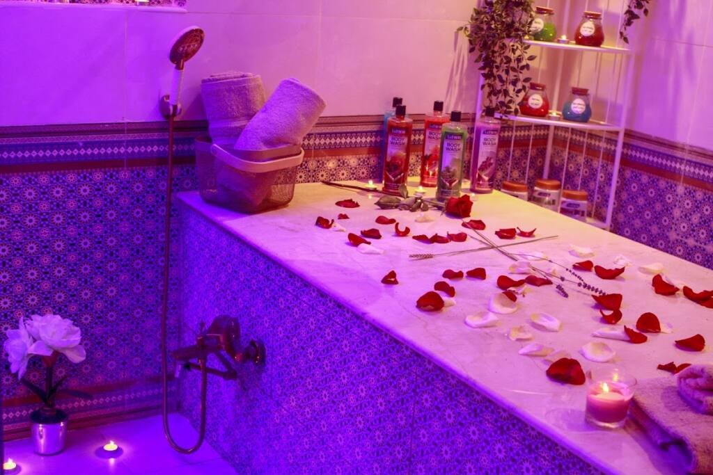 High class massage & spa
